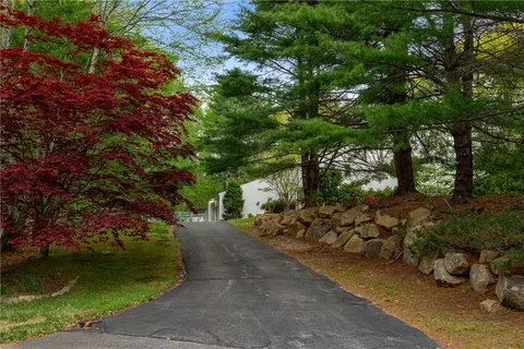 $950,000 | 38 River Run, East Greenwich, RI 02818