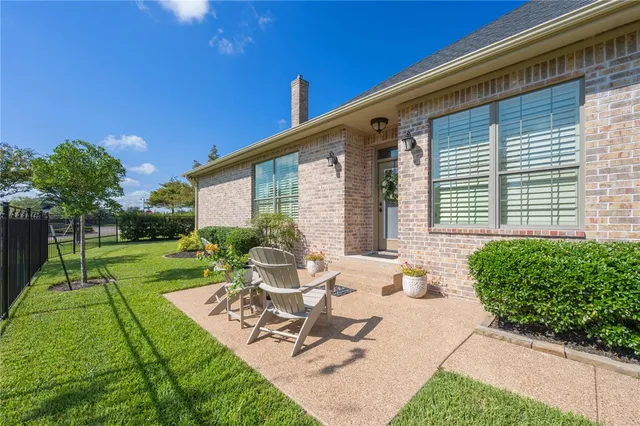 $530,000 | 3801 Park Village Court, Bryan, TX 77802