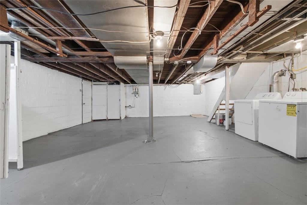 127 Duffland Street Pittsburgh, PA 15210 - Photo 31 of 36 a view of garage