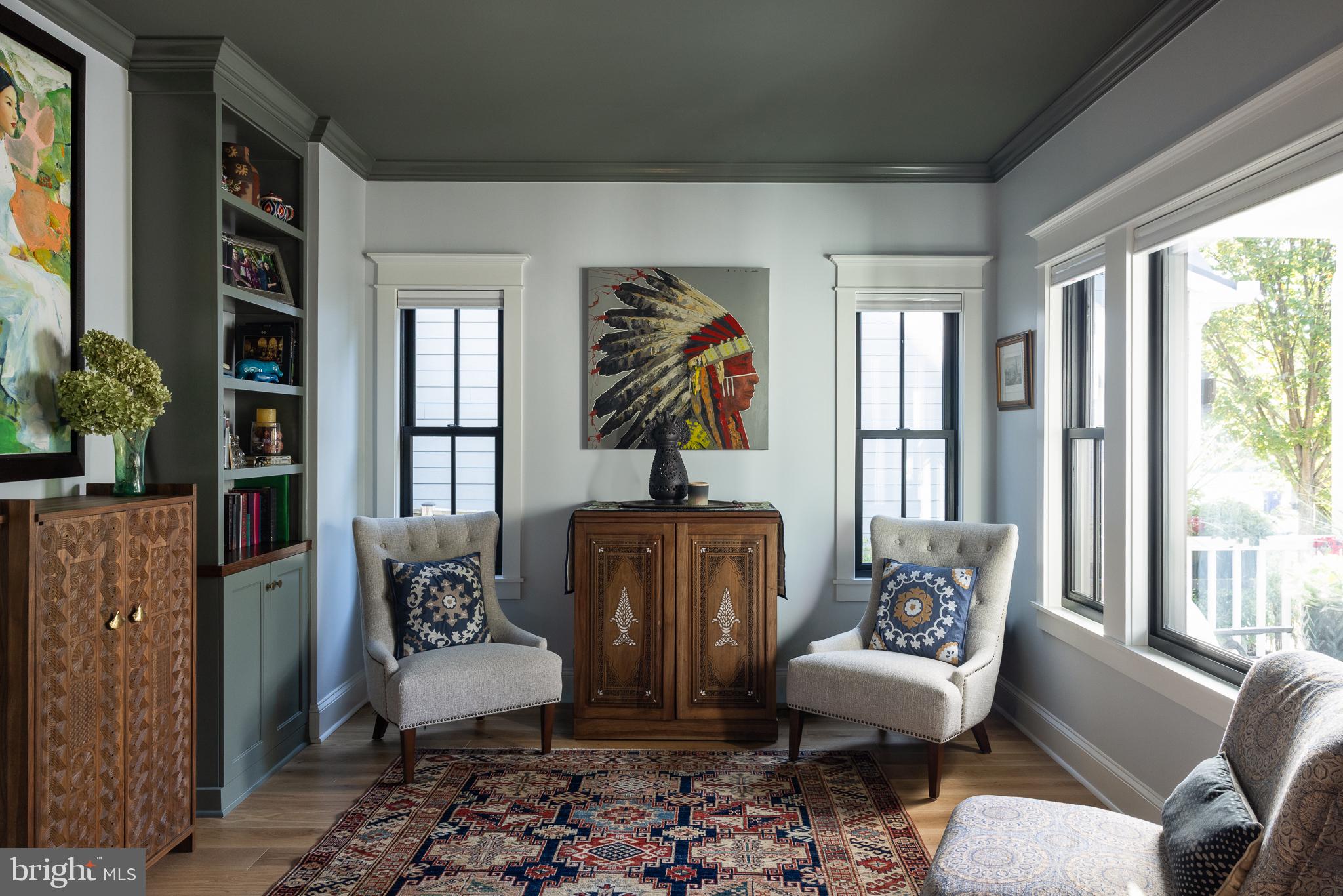 4905 16th Road North Arlington, VA 22207 - Photo 2 of 19 Charming nook with artistic flair.