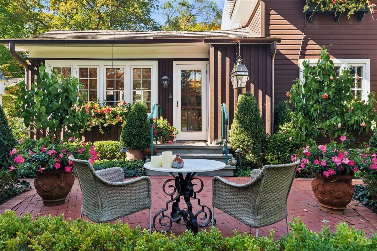 345 Sylvan Road Lake Bluff, IL 60044 - Photo 7 of 55 a view of a house with outdoor sitting area