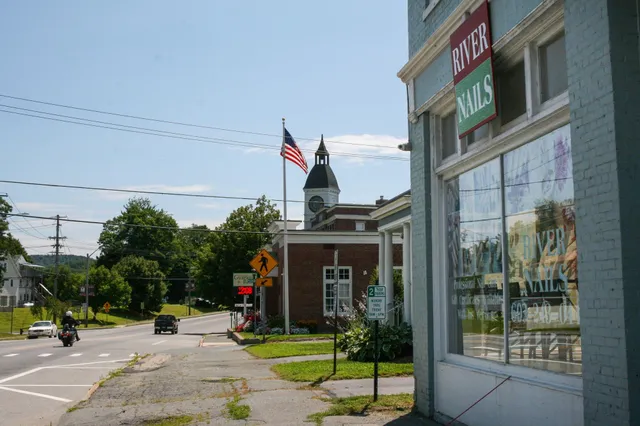 $2,690,000 | 41-43 Central Street, Haverhill, NH 03785