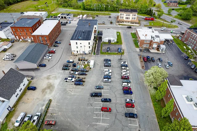 $2,690,000 | 41-43 Central Street, Haverhill, NH 03785