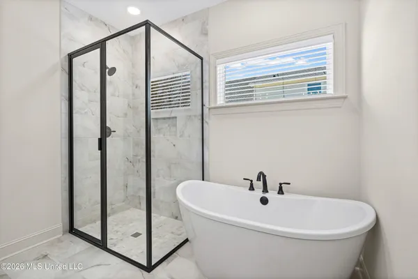 $435,900 | 1368 Crk Hvn Drive, Hernando, MS 38632