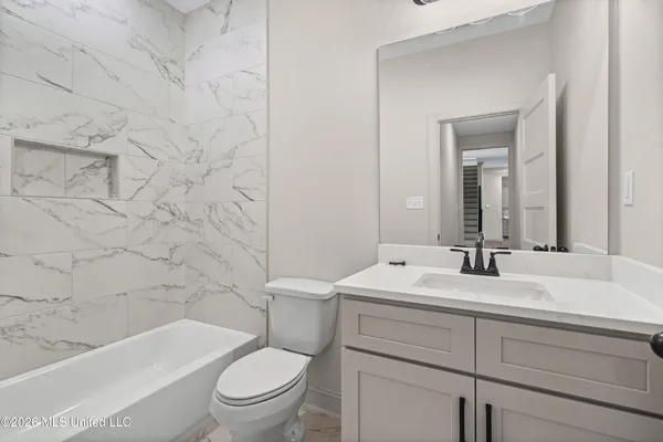 $435,900 | 1368 Crk Hvn Drive, Hernando, MS 38632