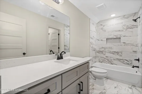 $435,900 | 1368 Crk Hvn Drive, Hernando, MS 38632