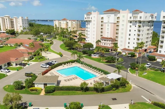$900,000 | 2925 Terra Ceia Bay Boulevard, Unit 2902, Palmetto, FL 34221