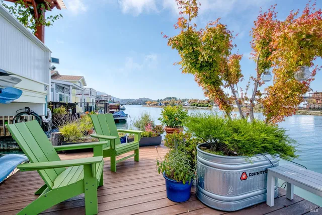 $1,250,000 | 10 Kappas Marina East Pier, Sausalito, CA 94965