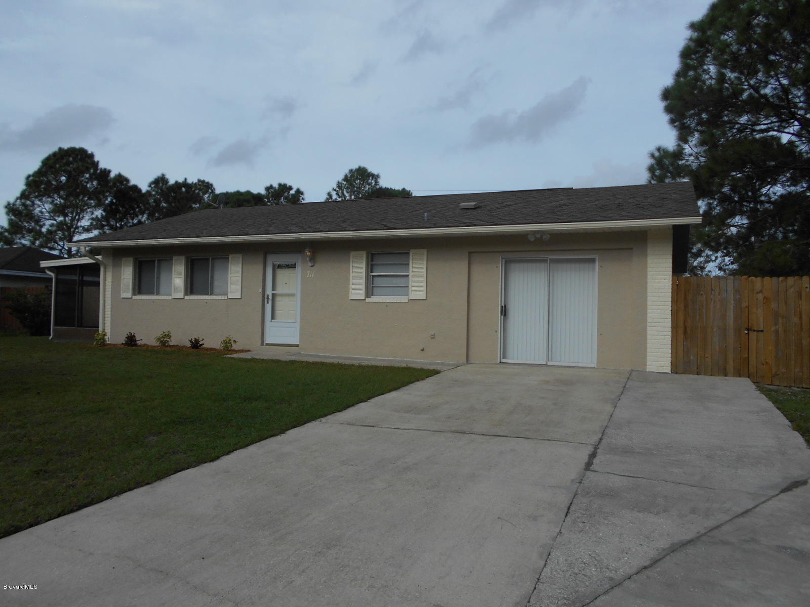 711 Airoso Road Southeast Palm Bay, FL 32909 - Photo 1 of 39 Front View