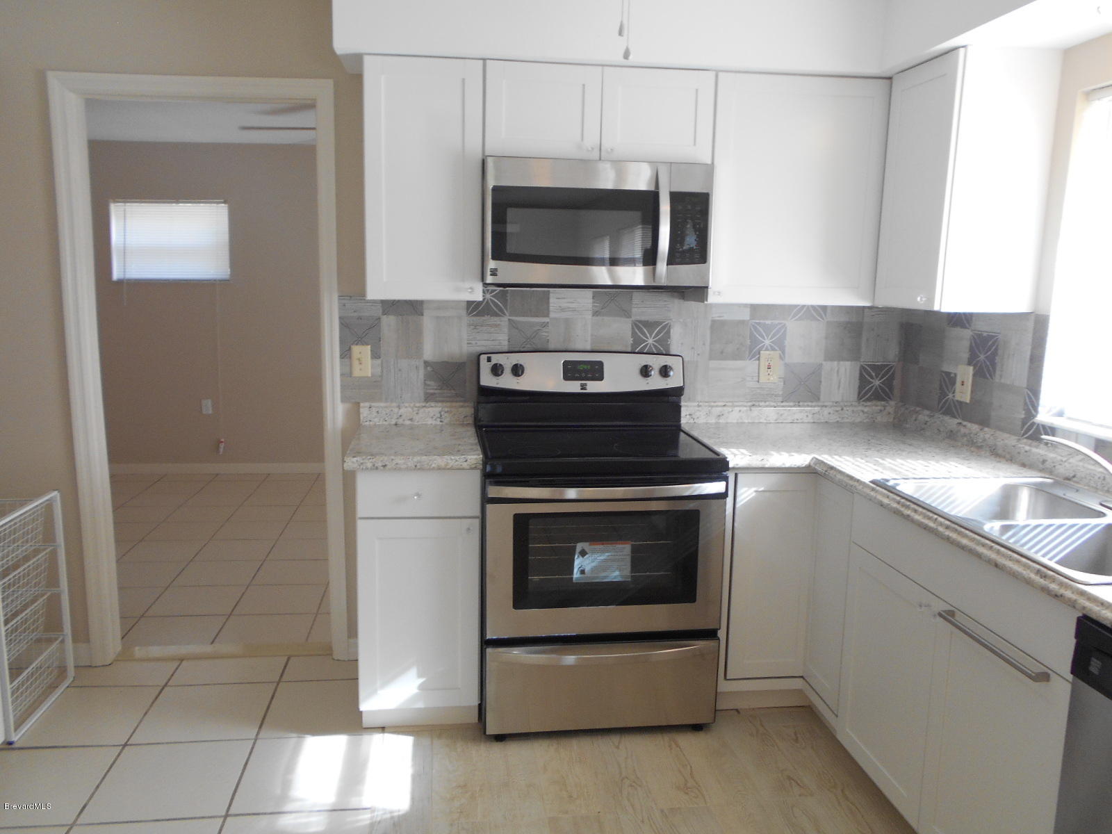 711 Airoso Road Southeast Palm Bay, FL 32909 - Photo 20 of 39 New Range & Microhood