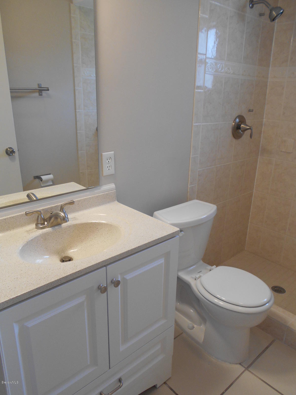 711 Airoso Road Southeast Palm Bay, FL 32909 - Photo 27 of 39 Bathroom