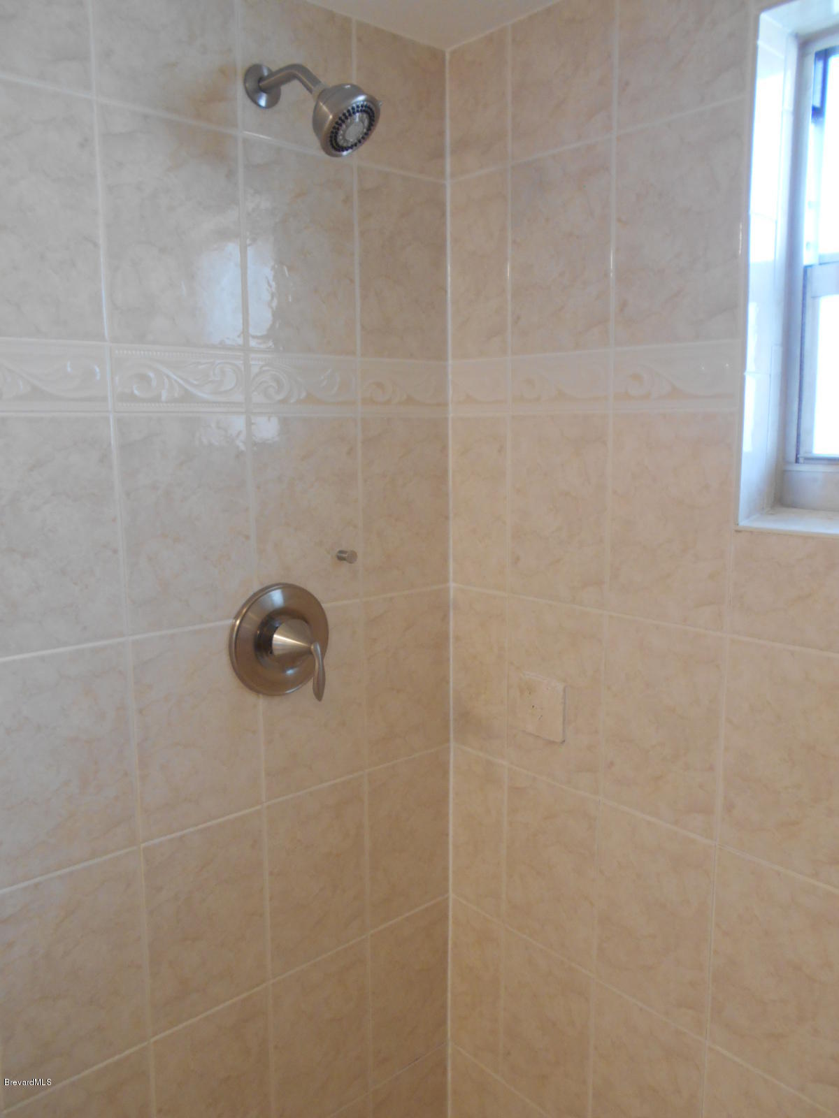 711 Airoso Road Southeast Palm Bay, FL 32909 - Photo 29 of 39 Shower