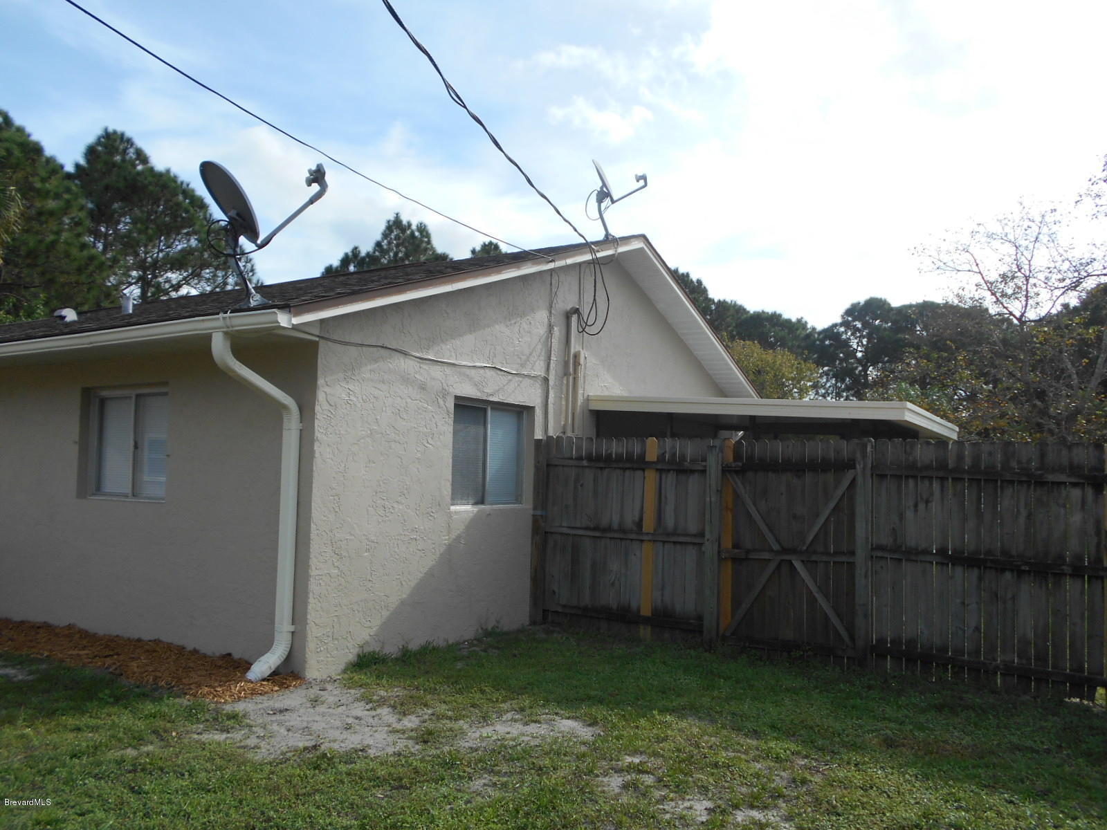 711 Airoso Road Southeast Palm Bay, FL 32909 - Photo 4 of 39 South Side