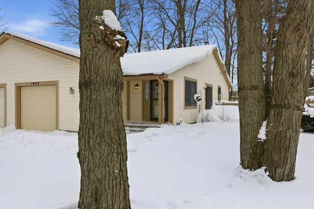 $184,900 | 1048 Le Roux Road, Unit 15, Muskegon, MI 49441