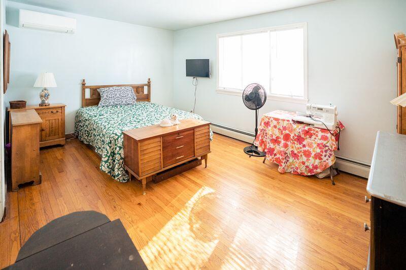 13 Yarmouth Road Gray, ME 04039 - Photo 12 of 26 Bedroom 1