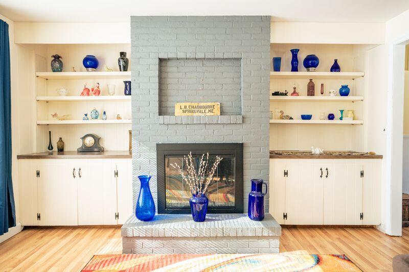 13 Yarmouth Road Gray, ME 04039 - Photo 3 of 26 Living Room 1