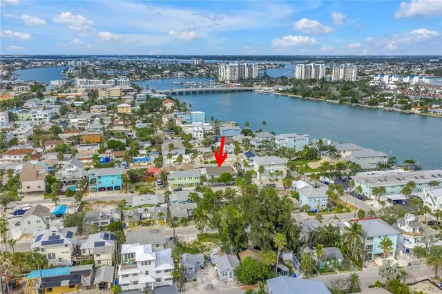 $1,975 | 134 86th Terrace, Unit 2, Treasure Island, FL 33706