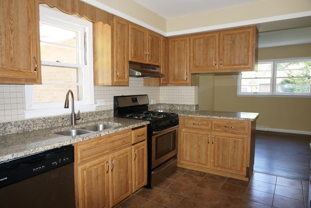 1220 Hickory Road Homewood, IL 60430 - Photo 6 of 25