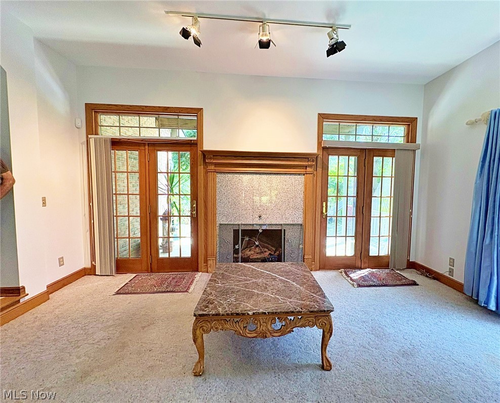 15818 Darrow Road Vermilion, OH 44089 - Photo 16 of 47