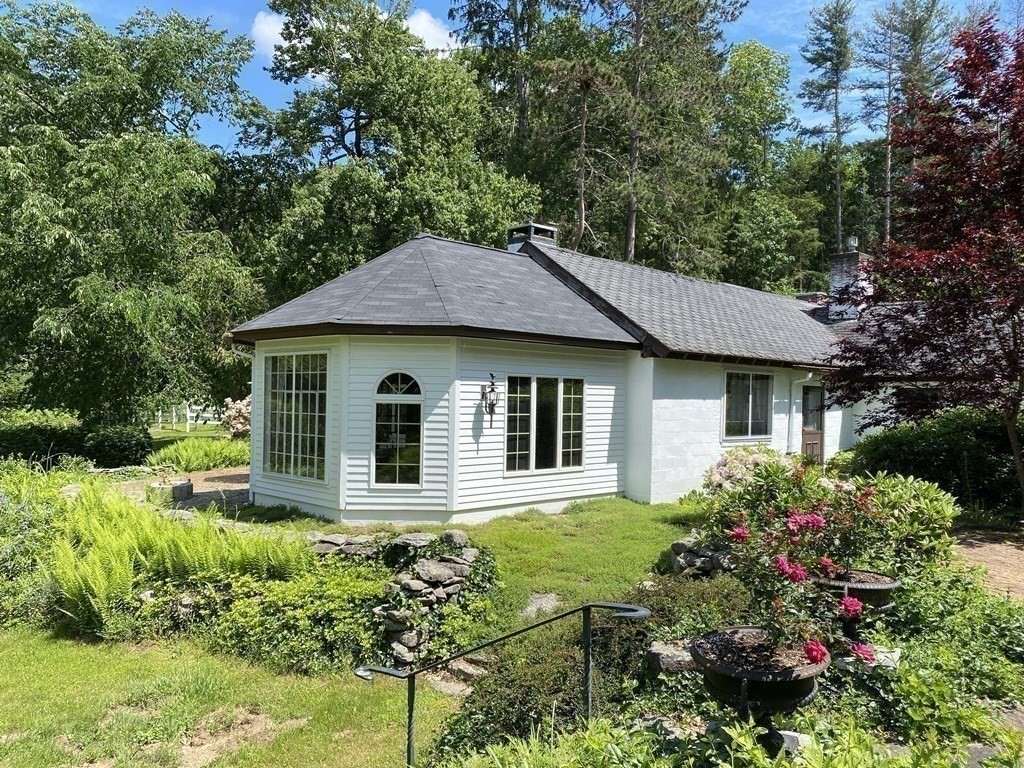 171 Ruggles Hill Road Hardwick, MA 01037 - Photo 4 of 42