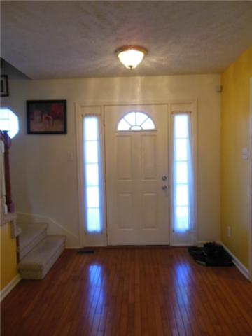 1710 Walter Road Clarksville, TN 37043 - Photo 2 of 20 FOYER W/ HARDWOOD FLOORS