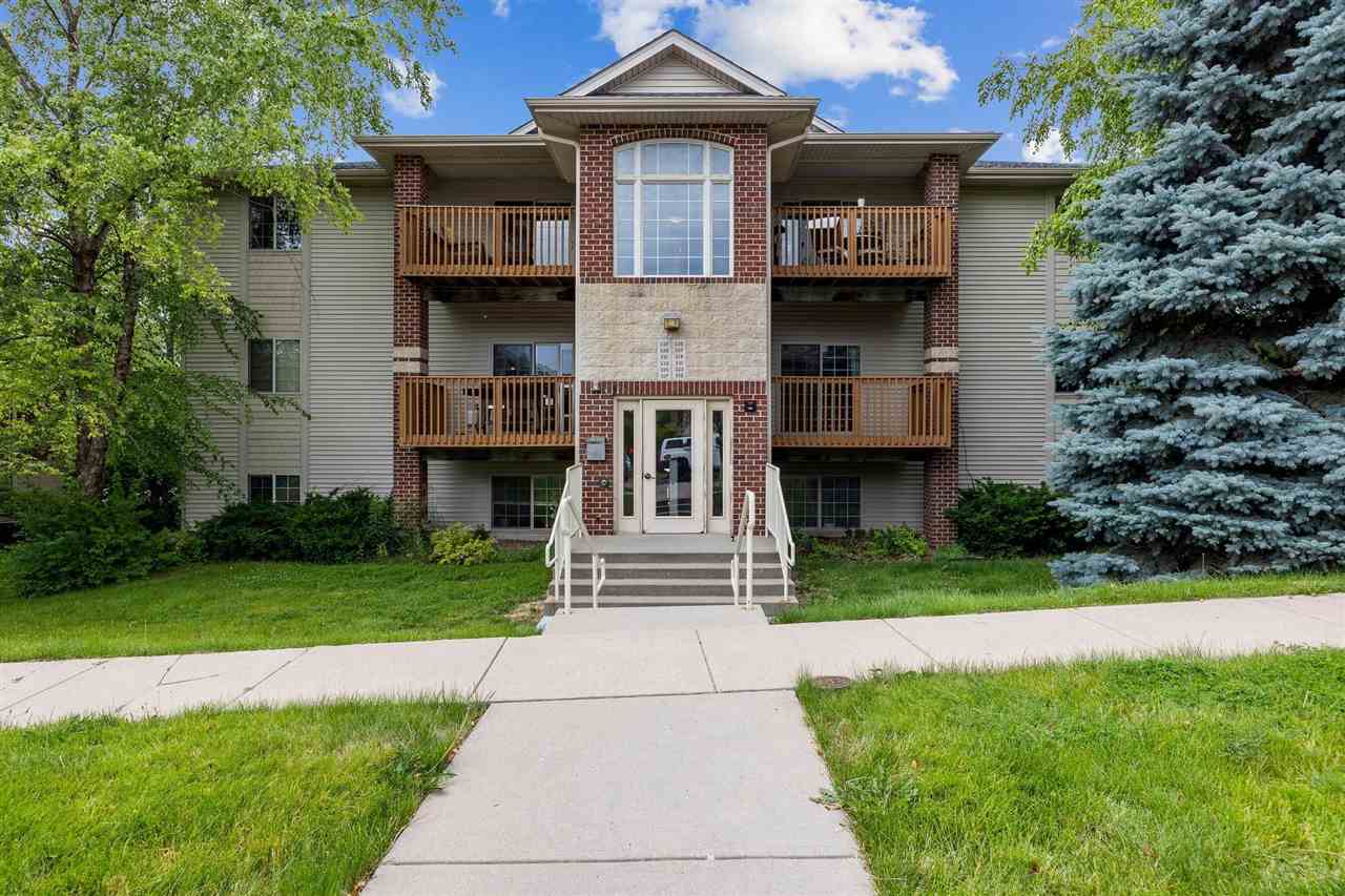 333 Camden Road Iowa City, IA 52245 - Photo 1 of 17 Gallery Image 1