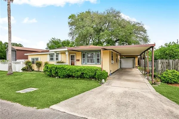 $1,750 | 24 Mary Street, Norco, LA 70079