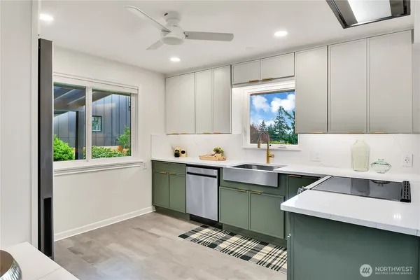 $1,395,000 | 7247 36th Avenue Southwest, Seattle, WA 98126
