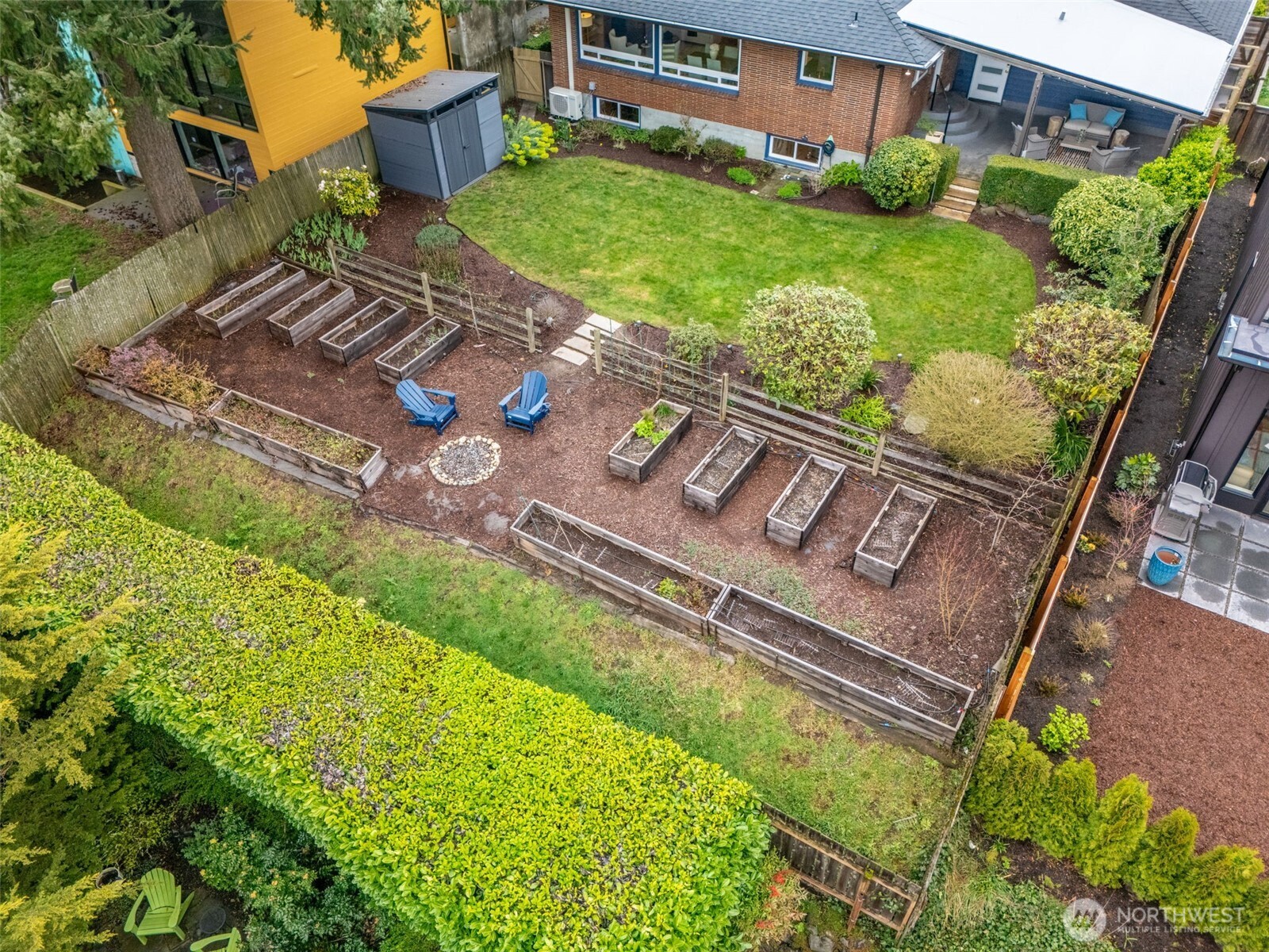 7247 36th Avenue Southwest Seattle, WA 98126 - Photo 4 of 29