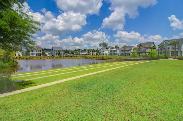 $665,000 | 203 Bright Leaf Loop, Summerville, SC 29486