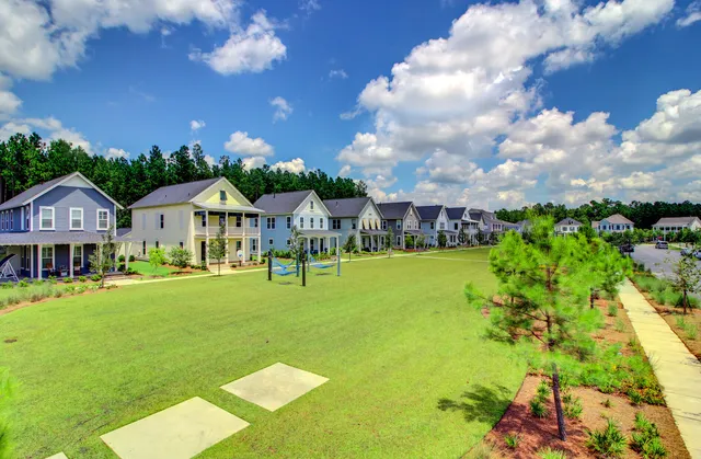 $665,000 | 203 Bright Leaf Loop, Summerville, SC 29486