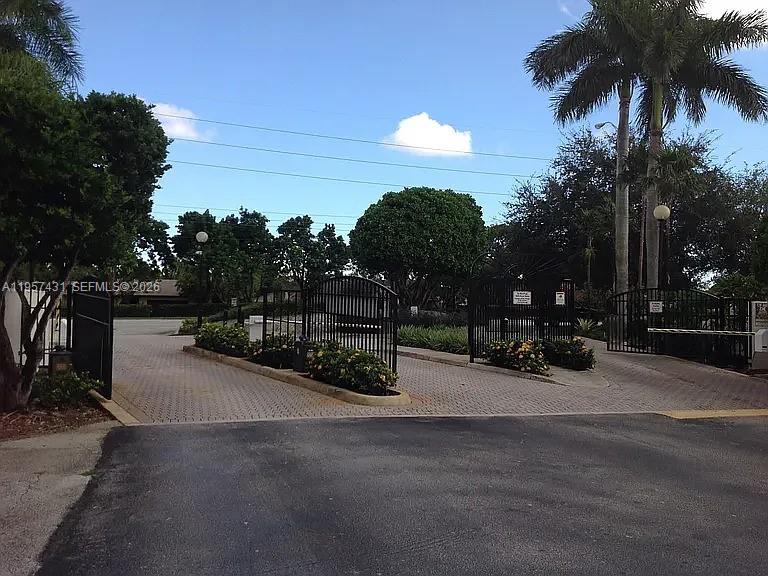 10734 Southwest 117th Place Miami, FL 33186 - Photo 3 of 10