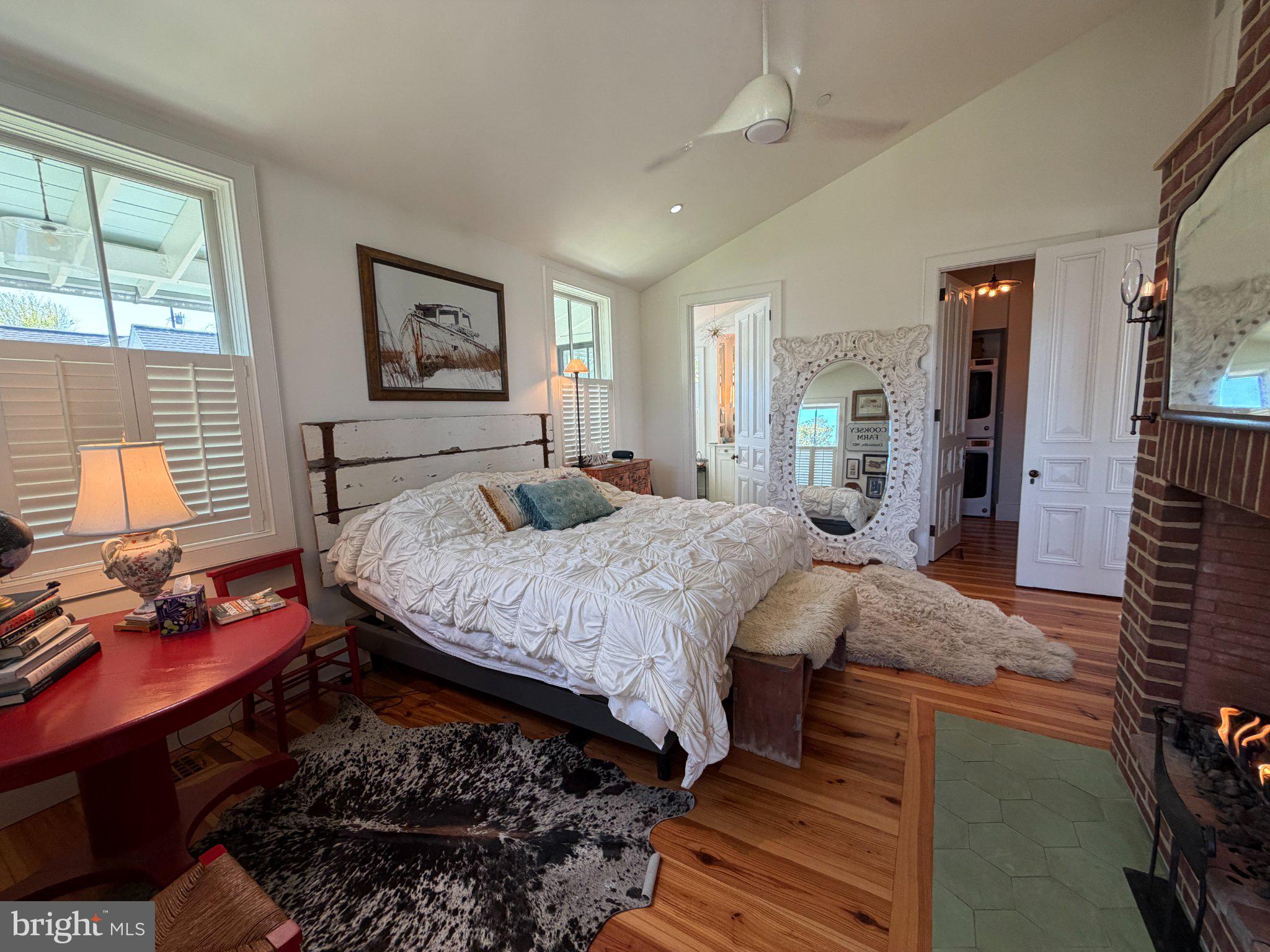 14316 Calvert Street Solomons, MD 20688 - Photo 20 of 29 Soaring ceiling