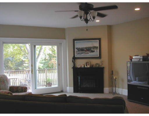 96 Marbleridge Road North Andover, MA 01845 - Photo 5 of 11 Gallery Image 5
