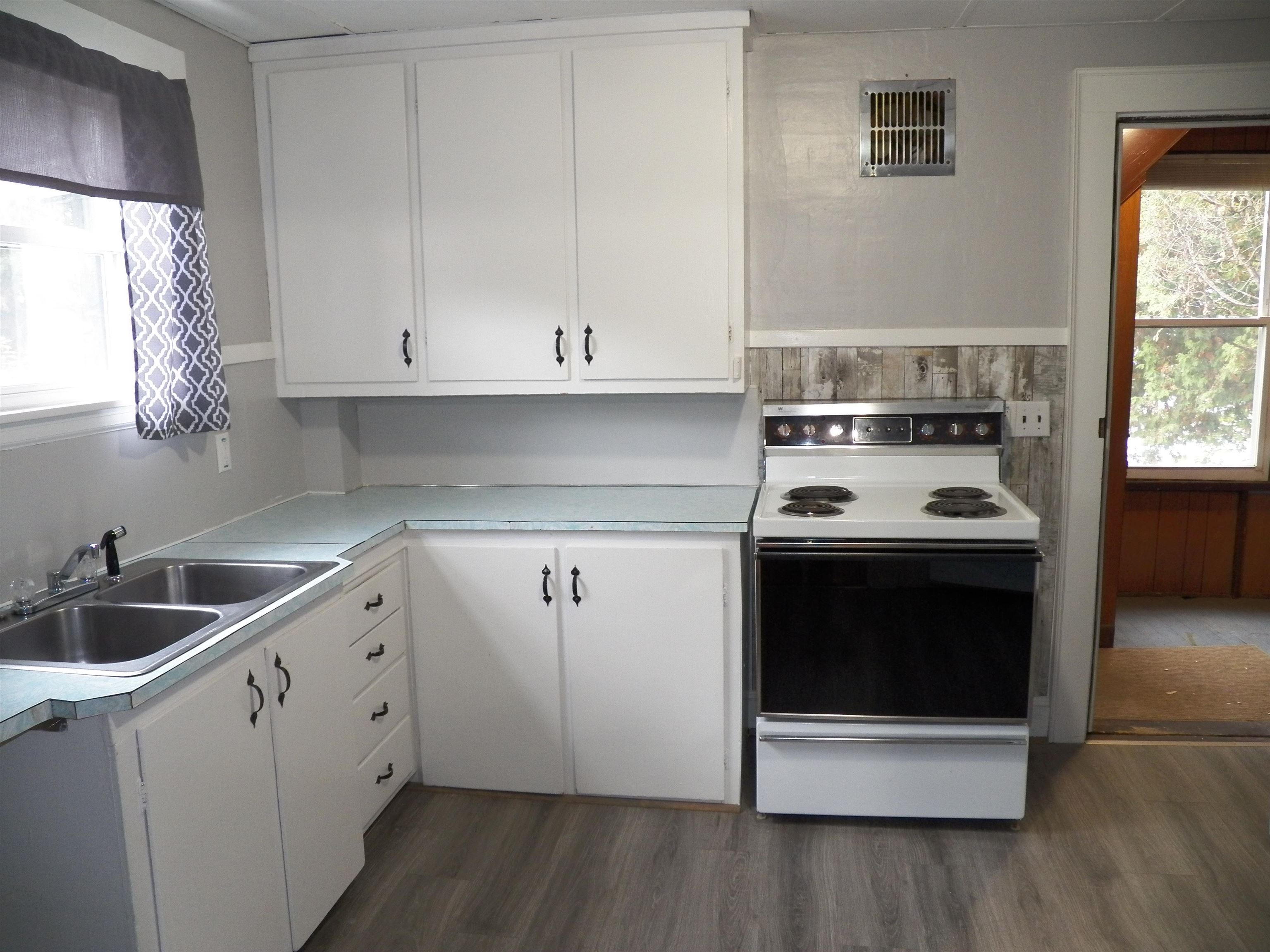 437 Willard Street Berlin, NH 03570 - Photo 2 of 42