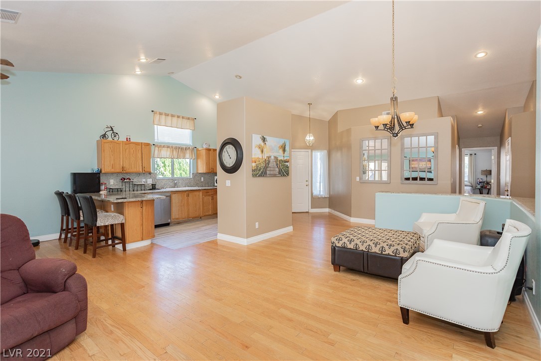 819 Coastal Beach Road Henderson, NV 89002 - Photo 12 of 42 Gallery Image 12