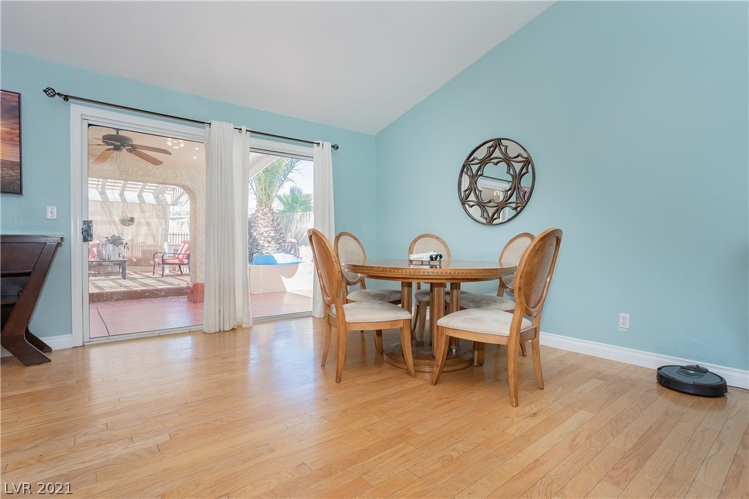 819 Coastal Beach Road Henderson, NV 89002 - Photo 14 of 42 Gallery Image 14