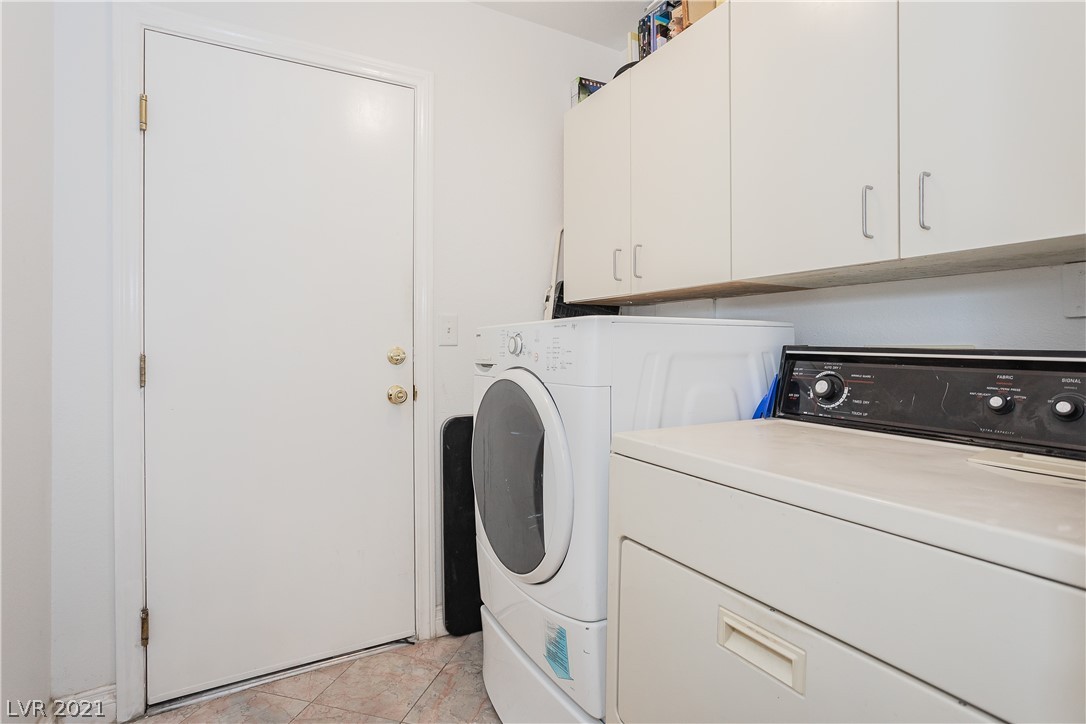 819 Coastal Beach Road Henderson, NV 89002 - Photo 25 of 42 Gallery Image 25