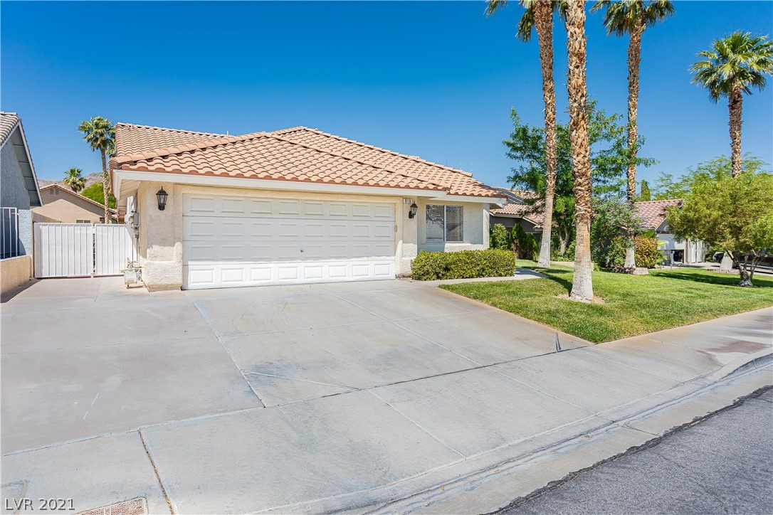 819 Coastal Beach Road Henderson, NV 89002 - Photo 4 of 42 Gallery Image 4