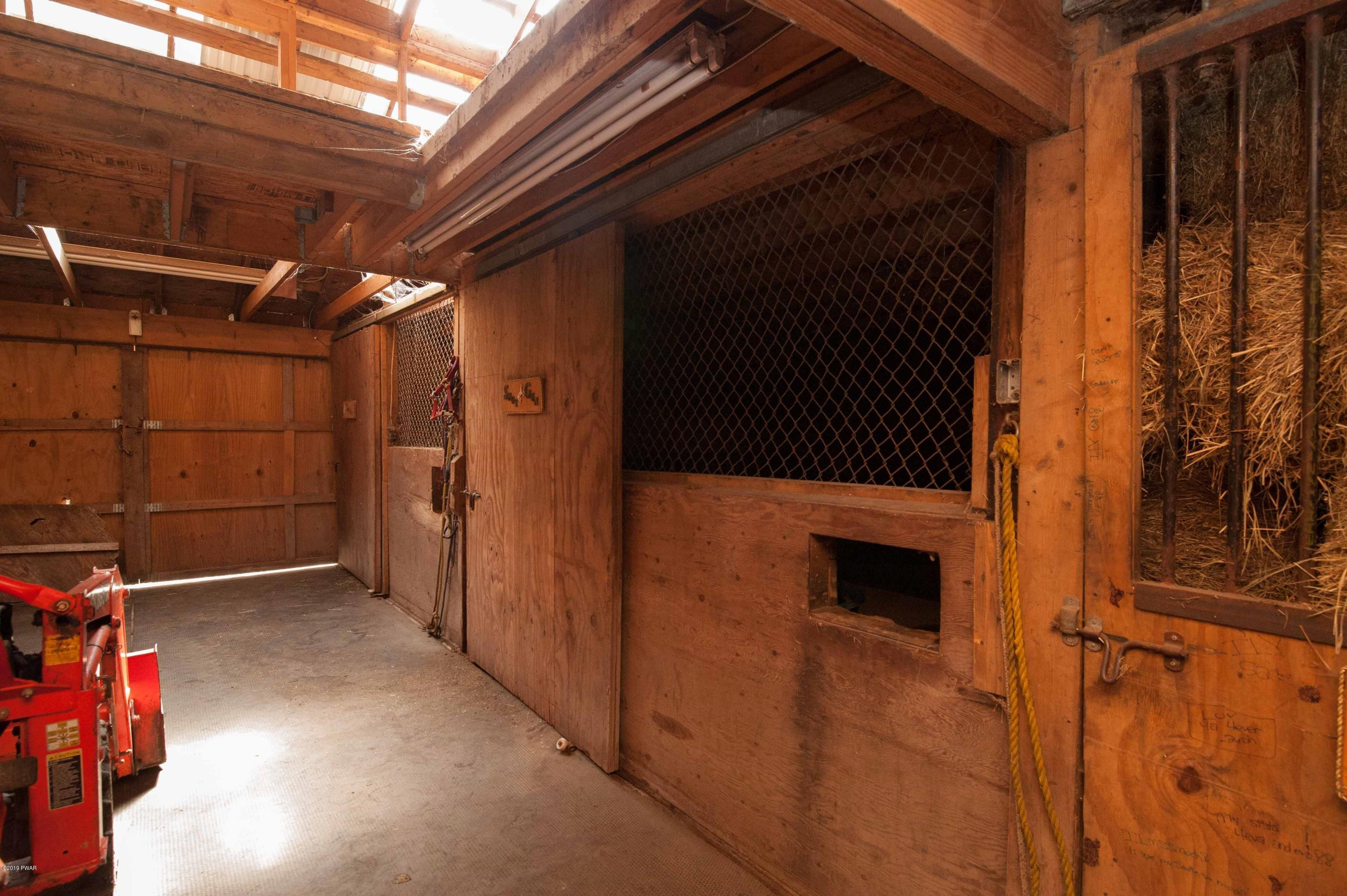 323 Foster Hill Road Milford, PA 18337 - Photo 39 of 49 Barn 5