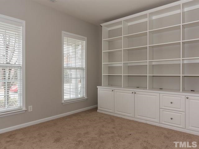 8113 Sommerwell Street Raleigh, NC 27613 - Photo 4 of 25 Gallery Image 4