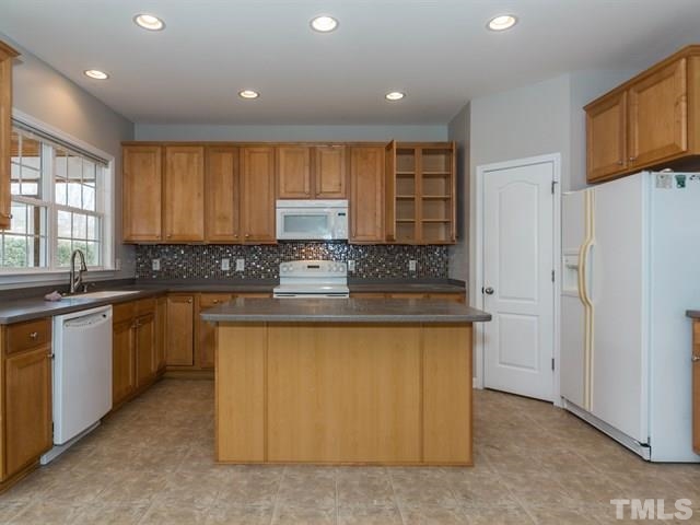 8113 Sommerwell Street Raleigh, NC 27613 - Photo 7 of 25 Gallery Image 7