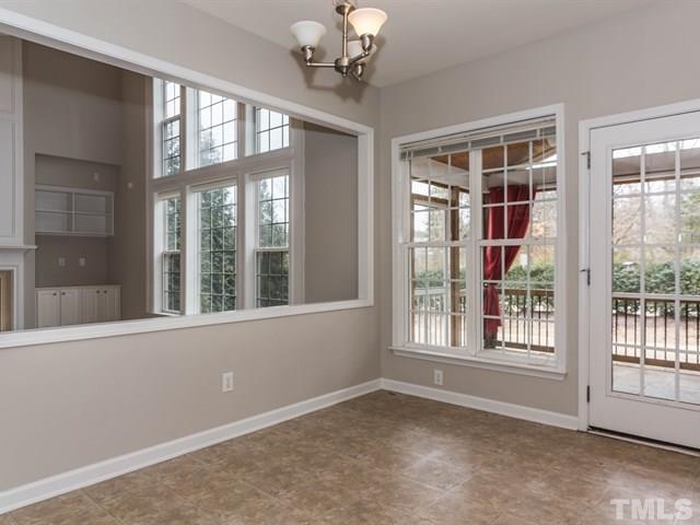 8113 Sommerwell Street Raleigh, NC 27613 - Photo 9 of 25 Gallery Image 9