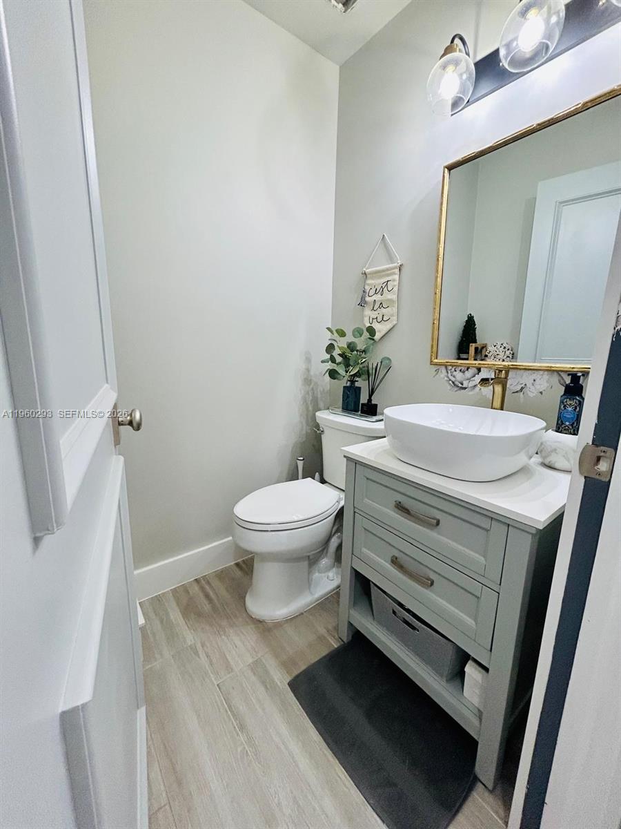 17617 Southwest 140th Court Miami, FL 33177 - Photo 7 of 22