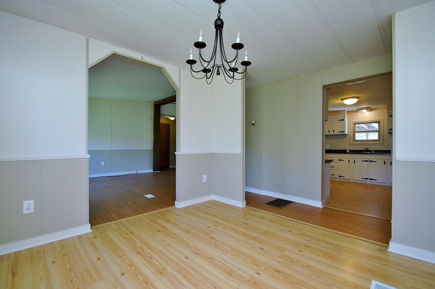 164 Tabernacle Road Penhook, VA 24137 - Photo 17 of 46 a view of a livingroom with wooden floor
