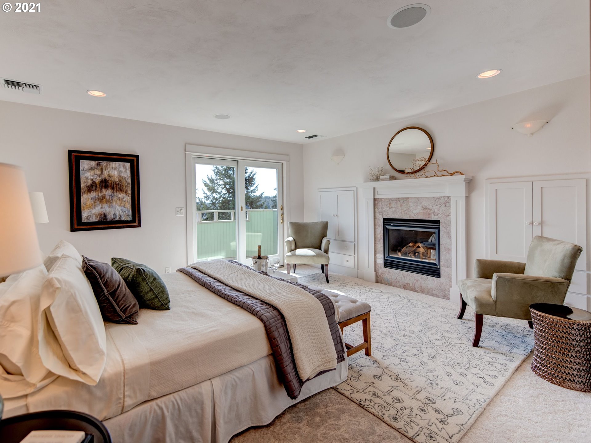 2679 Ridgemont Drive Eugene, OR 97405 - Photo 12 of 25 Gallery Image 12