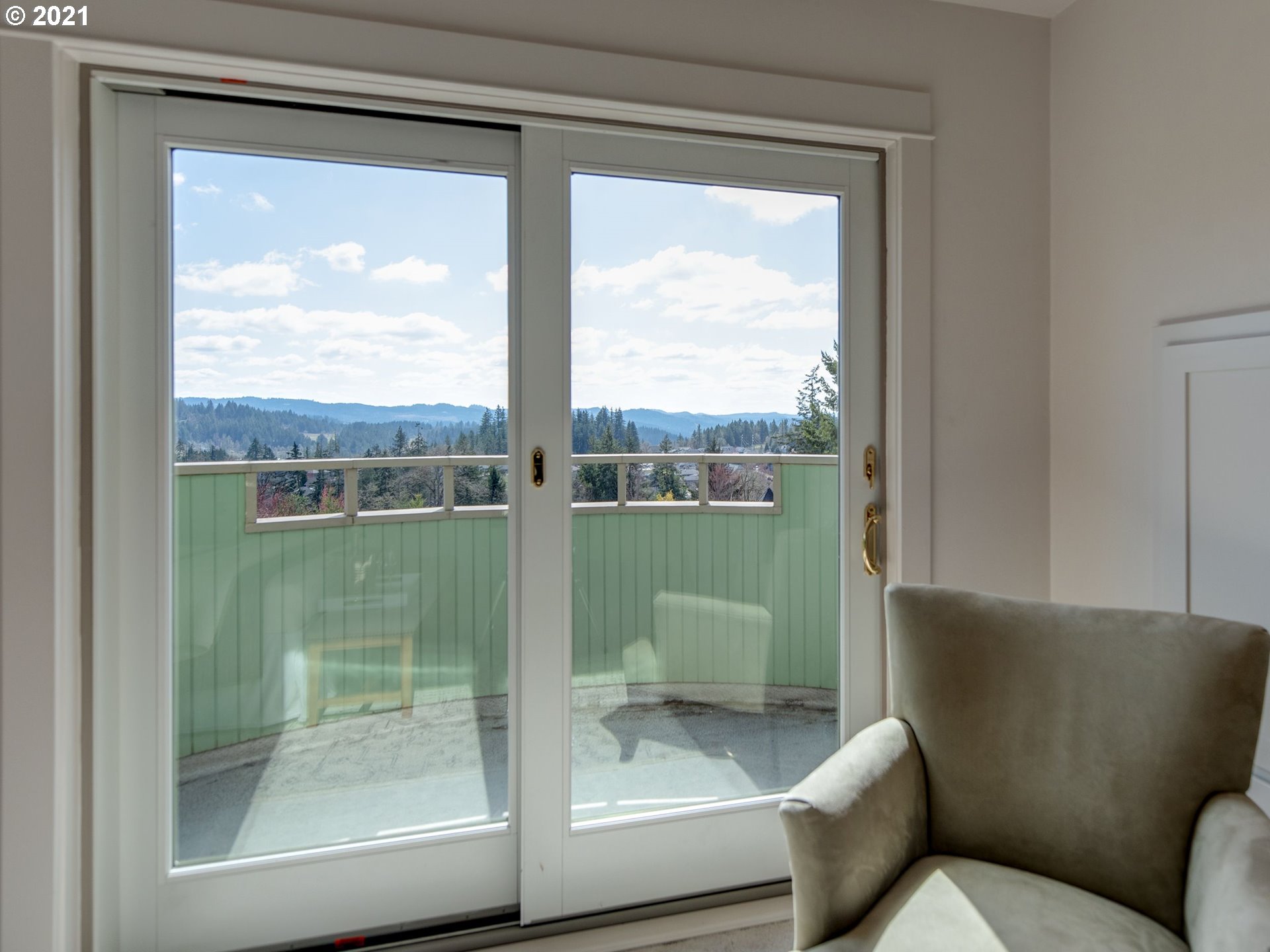 2679 Ridgemont Drive Eugene, OR 97405 - Photo 13 of 25 Gallery Image 13