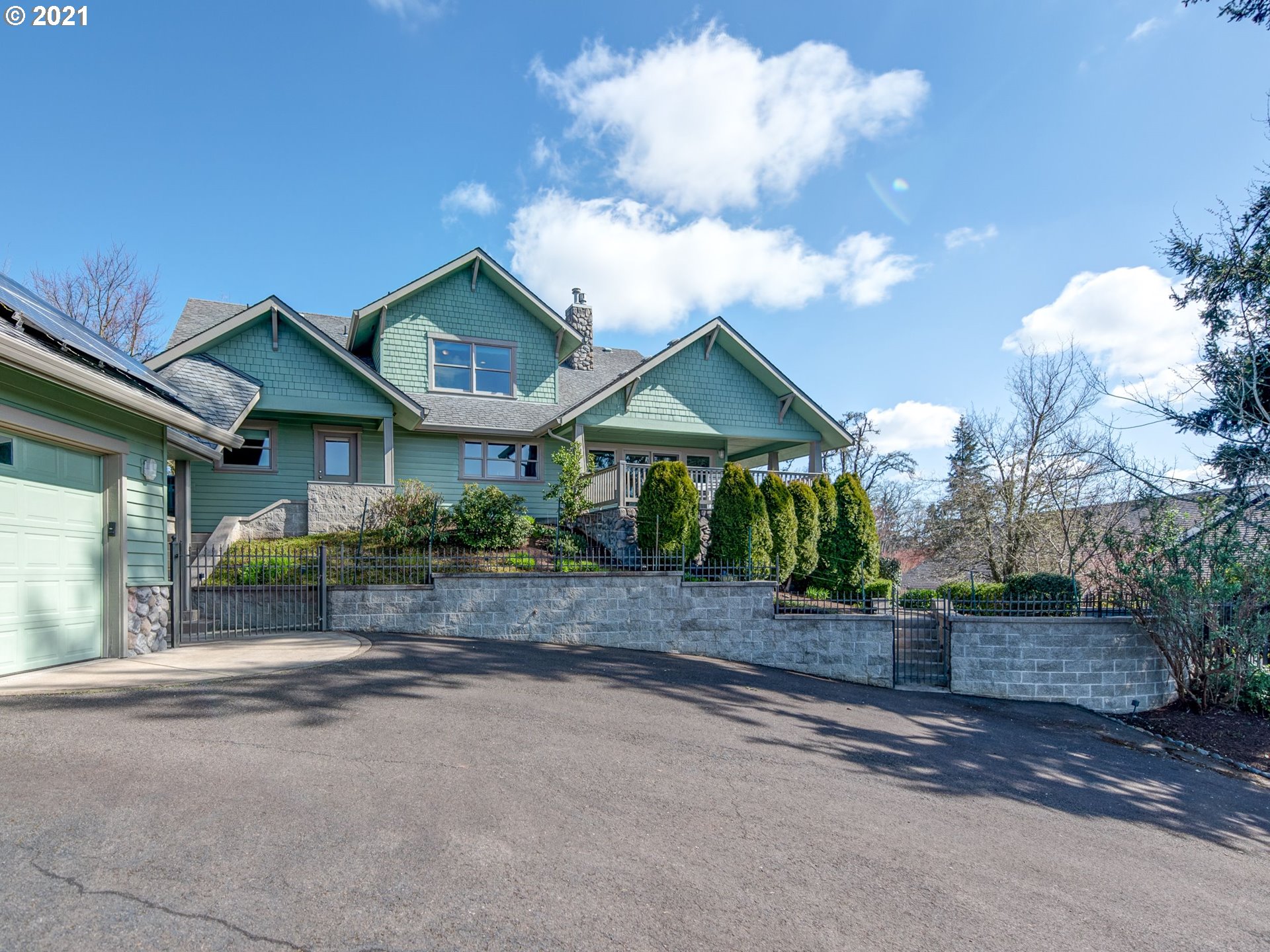 2679 Ridgemont Drive Eugene, OR 97405 - Photo 18 of 25 Gallery Image 18