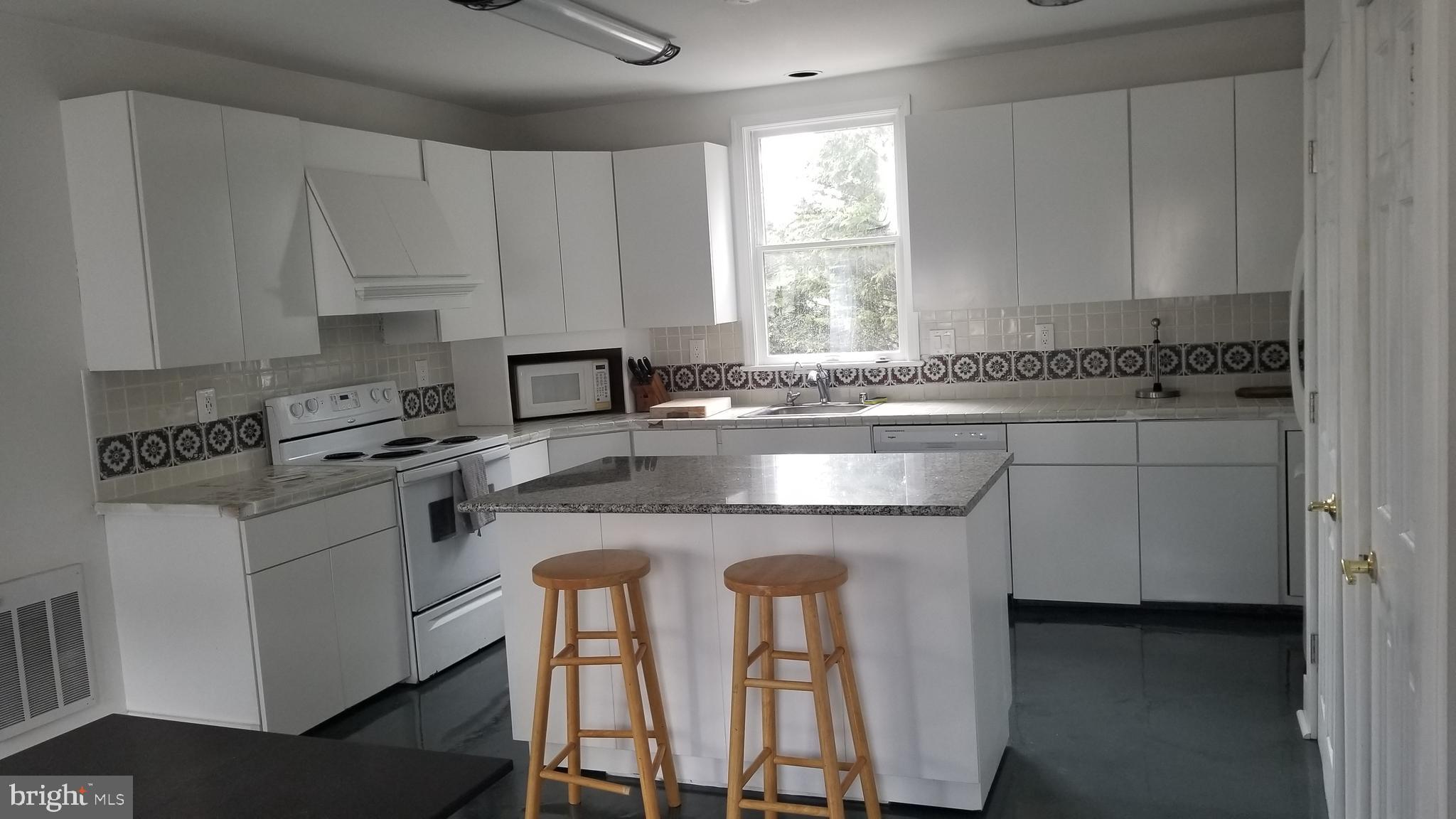 7930 Brink Road Laytonsville, MD 20882 - Photo 11 of 12 Kitchen 3