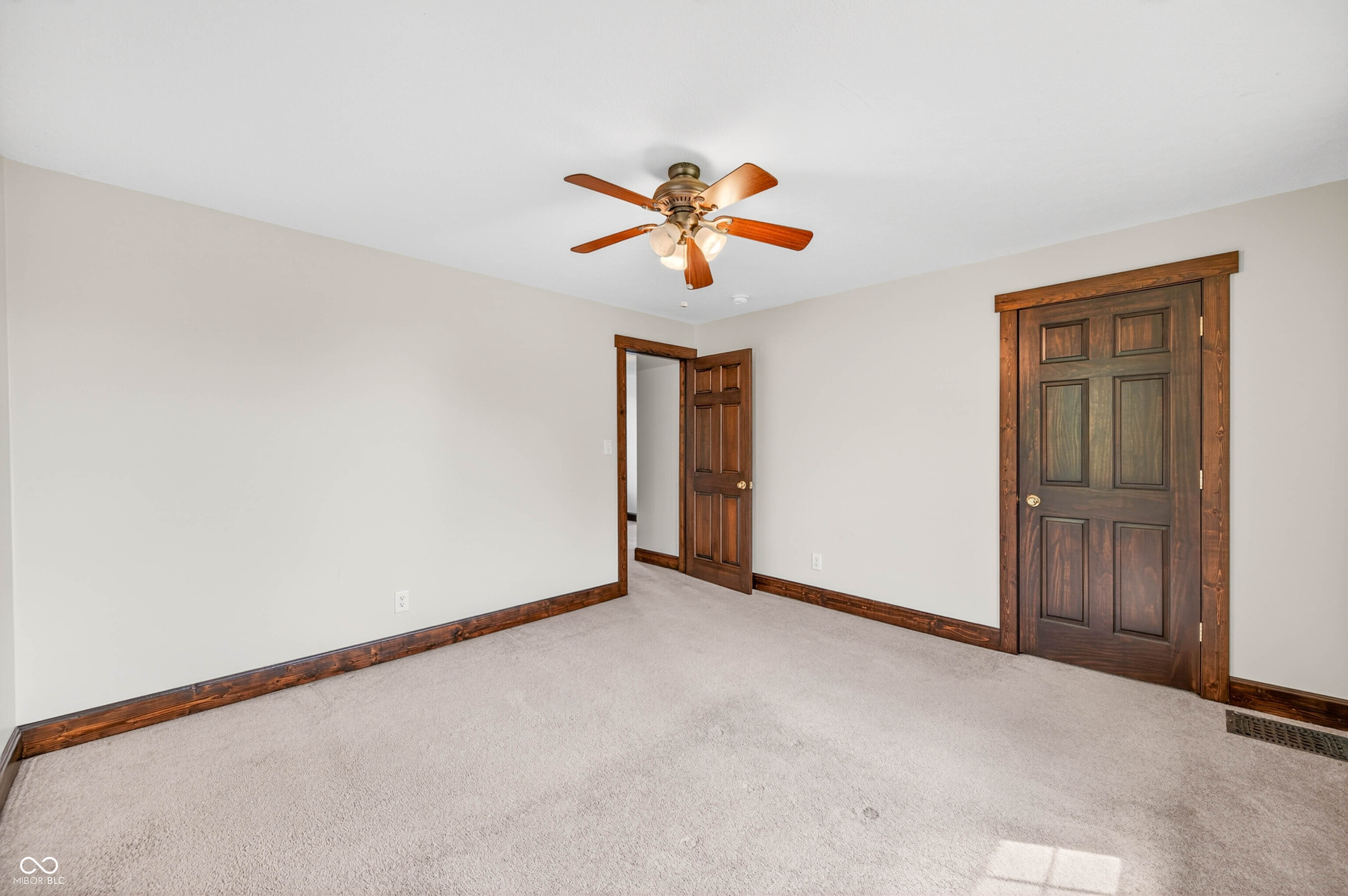 2115 Irwin Drive Columbus, IN 47201 - Photo 48 of 75